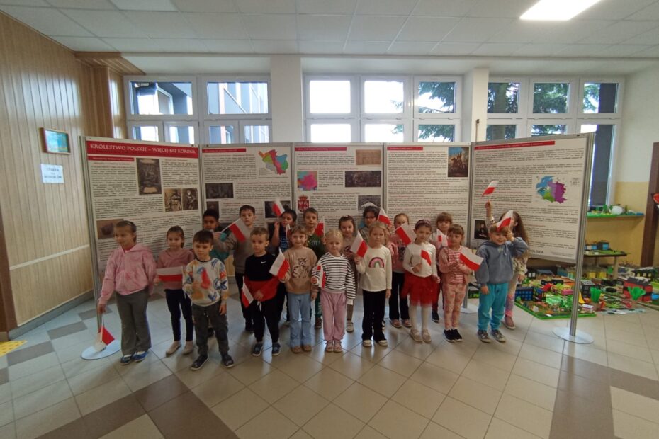 Patriotyczna wystawa edukacyjna